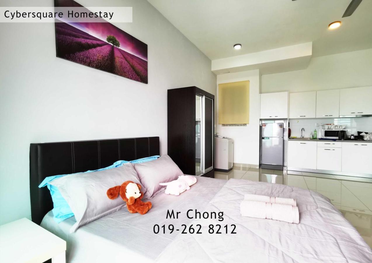 Cybersqaure Studio Suites With Netfilx @10 Min Walking Distance To Mcd Cyberjaya Esterno foto