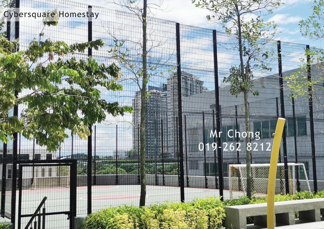 Cybersqaure Studio Suites With Netfilx @10 Min Walking Distance To Mcd Cyberjaya Esterno foto