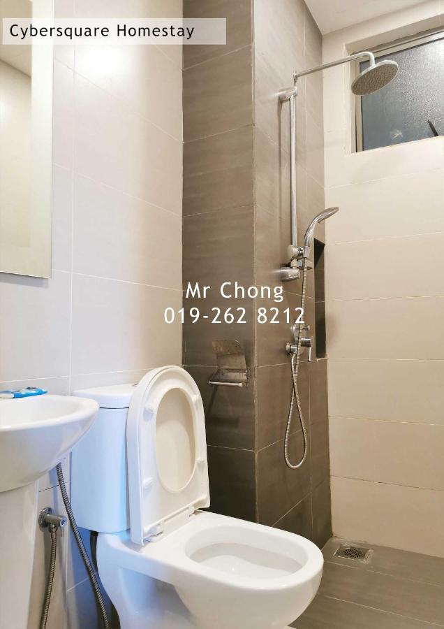 Cybersqaure Studio Suites With Netfilx @10 Min Walking Distance To Mcd Cyberjaya Esterno foto